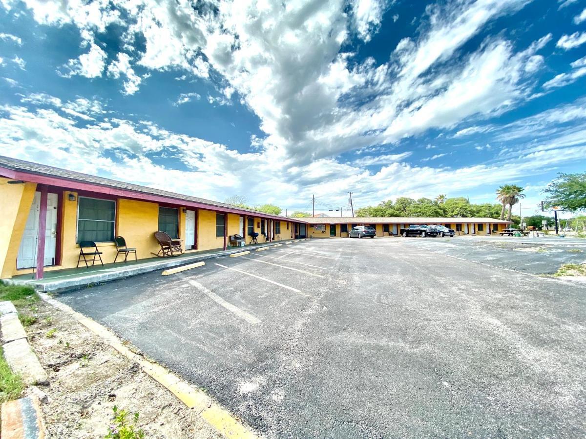 Tropic Motel Aransas Pass Ngoại thất bức ảnh