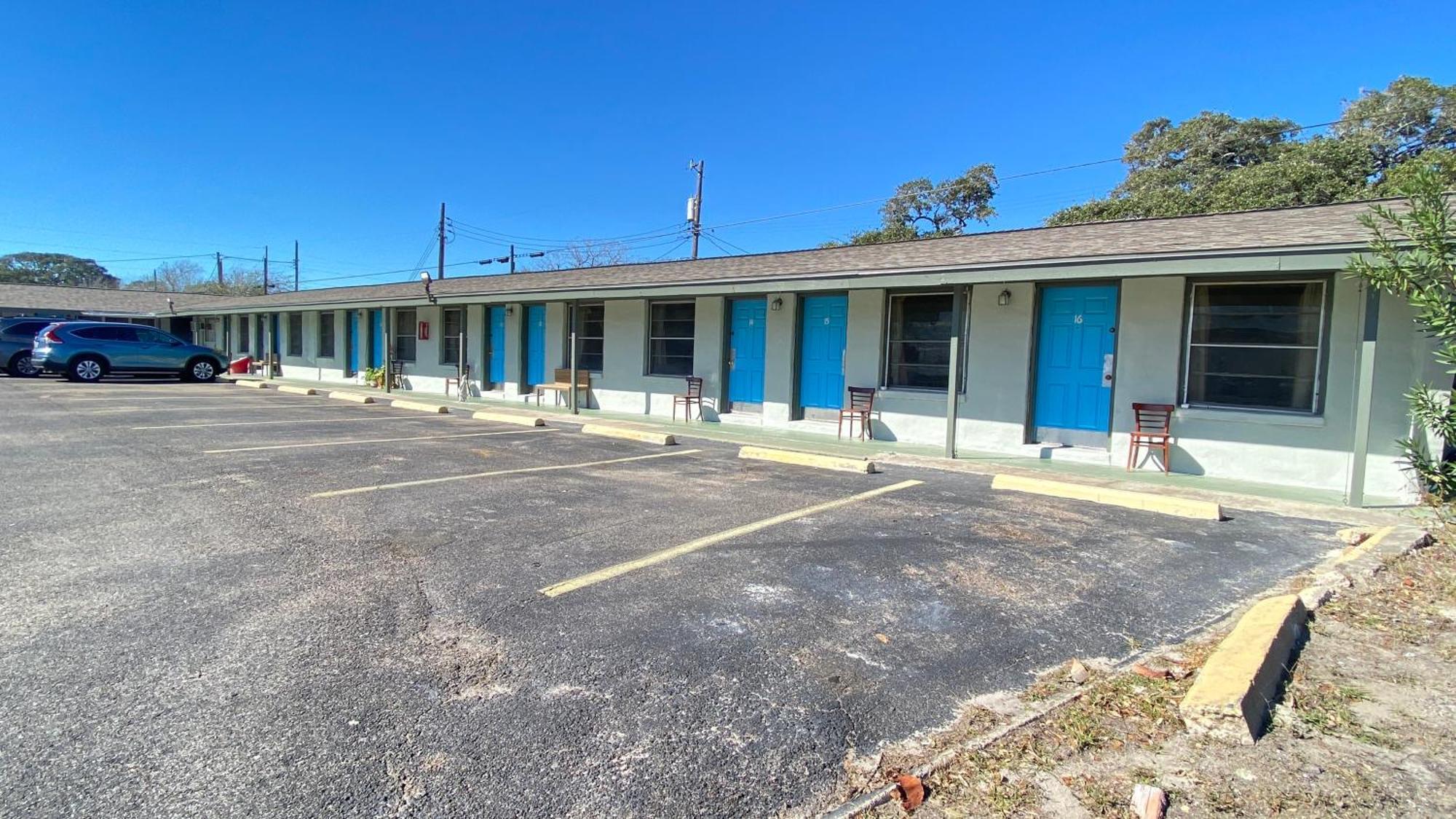 Tropic Motel Aransas Pass Ngoại thất bức ảnh